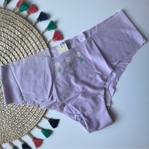 Victoria's Secret PINK No Show Cheekster Panty Lavender w Flower Graphic XL NEW - Picture 4 of 4